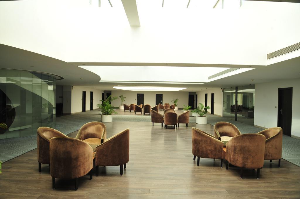 Hotel The Grand Bhagwati Ahmedabad Exterior foto